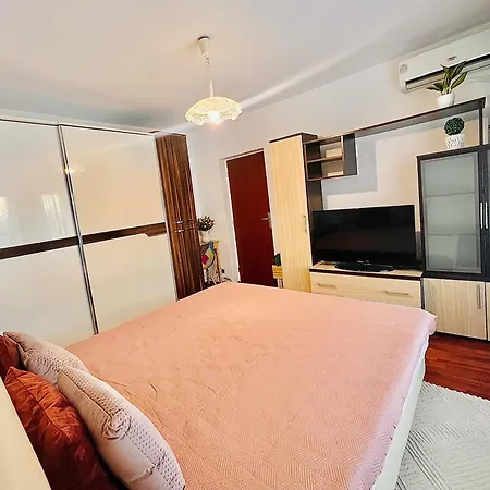 07 With Panoramic View *