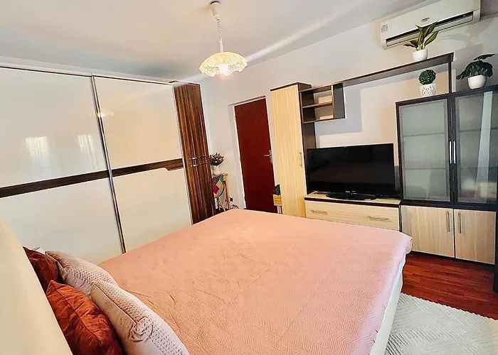 07 With Panoramic View *