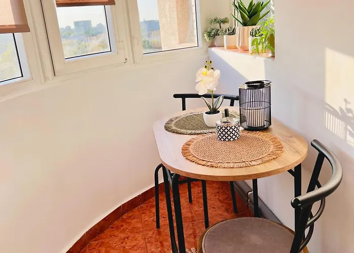 07 With Panoramic View *